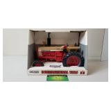 Case IH International 1026, NIB, Ertl, 1996