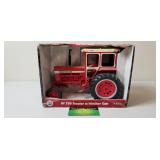 IH 756 Tractor w/ Hiniker Cab, NIB, Ertl, 2002