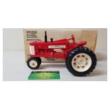 IH Farmall Model 350, NIB, Ertl