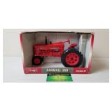 Case IH Farmall 300, NIB, Ertl, 2007