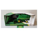 John Deere 9510 Maximizer Combine, NIB, Ertl, 1998