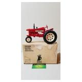 IH McCormick Farmall 350, NIB, Ertl, 1985