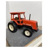 Allis-Chalmers 8010 Series