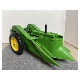 John Deere No50 Series 2 Row Picker