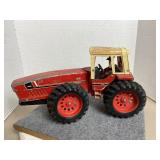 International 3588 2+2 Tractor