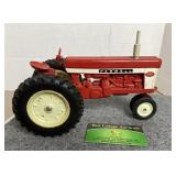 McCormick Farmall 560 Tractor