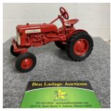 IH Farmall Cub Tractor, NO BOX,AS-IS