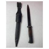 WW2 German K98 Bayonet with sheath, 15" in length