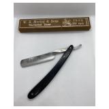 W.H Morley "Beat of All Razors" w/Box