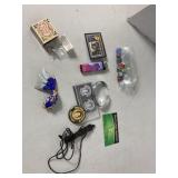 Various vintage memorabilia and keepsakes