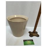 Robinson Chicago Flower Pot