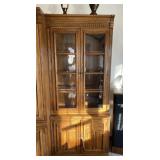 Beautiful Ethan Allen Hutch