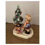 Goebel Figure Children with Christmas Tree