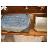 (2) Drawers of Linen