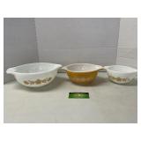 Pyrex Mixing Bowl Set