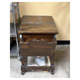 Magazine rack/Side Table