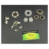 Brooches / Pendants