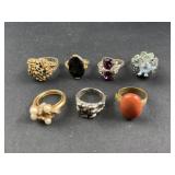 7 costume rings -