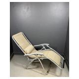 Adjustable Zero Gravity Reclining Lounge Chair