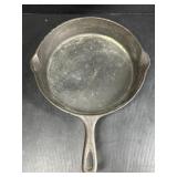 Cast Iron #8 Skillet
