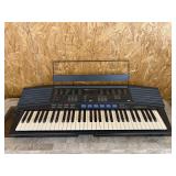 Yamaha PSR-47 Keyboard