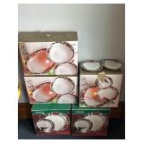 Tienshan christmas Plates set