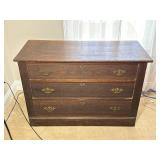 Traditional Dark Wood Chest Of Drawers