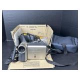 Sharp ViewCam VL-E685 8mm Camcorder Set
