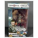 God of War Atreus Modern Icons Statue