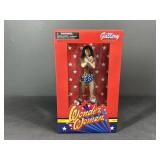 Gallery Diamond Wonder Woman Collectible Statue