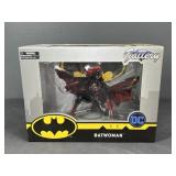Diamond Select Gallery Batwoman Statue