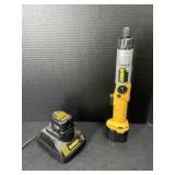 DeWalt DW920 Cordless Screwdriver & Charger