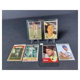 Vintage hall of famer Baseball Cards