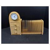 Quartz Clock & Storage