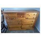 Vaughan Bassett 9 Drawer Dresser