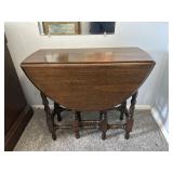 Antique Gateleg Drop-Leaf Dining Table
