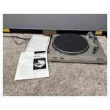 Technics SL-D2 Direct Drive Automatic Turntable