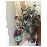 Vases of plastic Flowers
