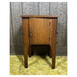 Conrey Davis smoking stand