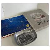 Lot of serving platters, 2 glass and 1 metal