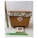 Longaberger Basket,1991, liners cloth,plastic,