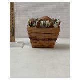 Longaberger Basket, liner, handle Missing