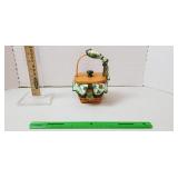 Longaberger Basket, 1998: Wooden Lid, Tie, Liners