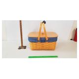 Longaberger Basket, 2002: Pivot Handle, Wooden