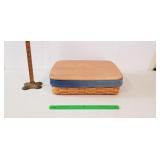 Longaberger Basket, 2004: Wooden Lid, Jean Liner,