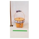 Longaberger Basket, 1999: Wooden Lid, Liners