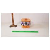 Longaberger Basket, 1999: Wooden Lid, Liners