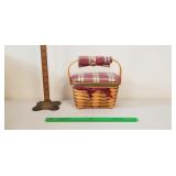 Longaberger Basket, 2001: Pivoted Handle, Cloth