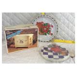 Vintage toaster, stove top covers, tray