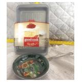 Cake pan w/ lid and  Green pan